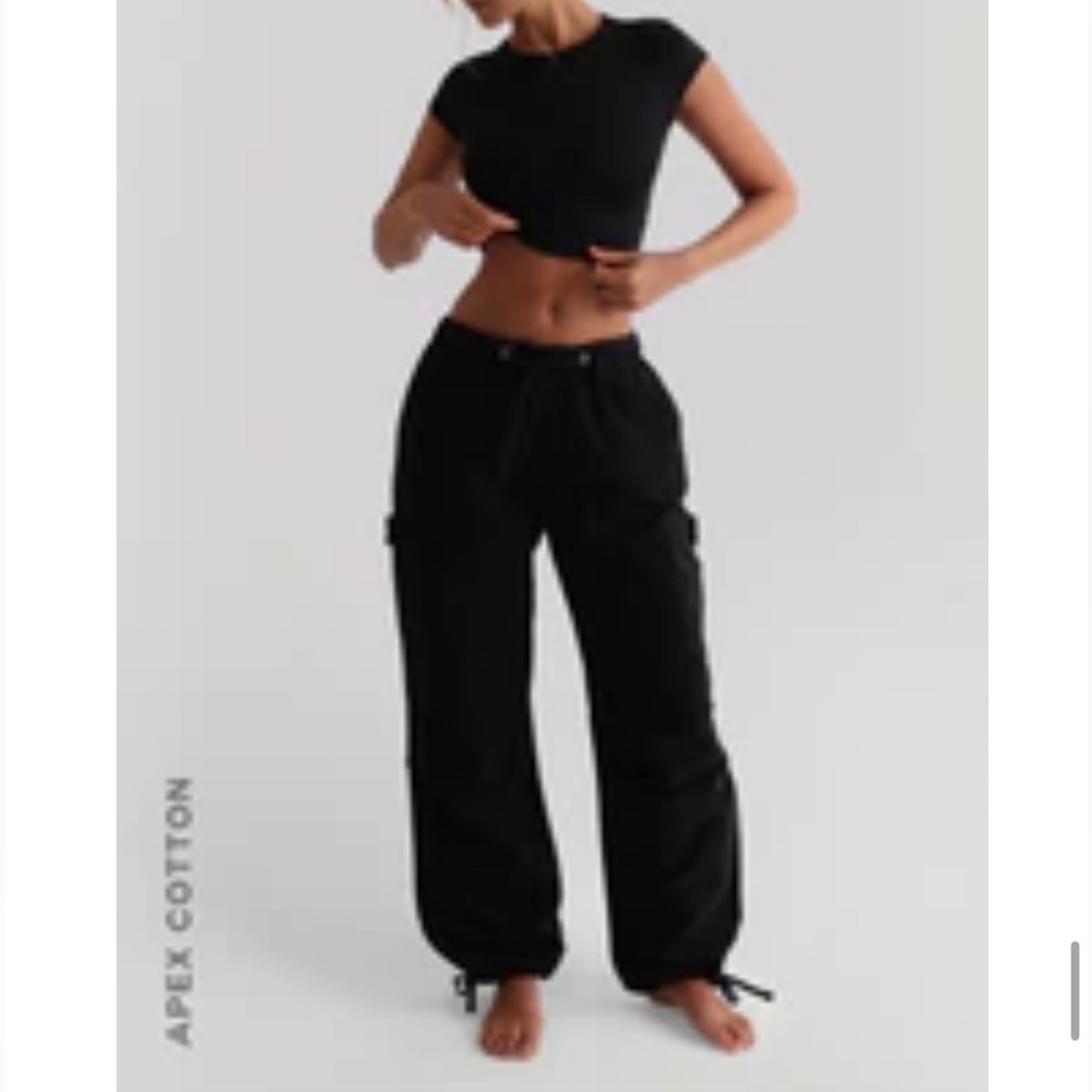 Essential Baggy Cargo Pants